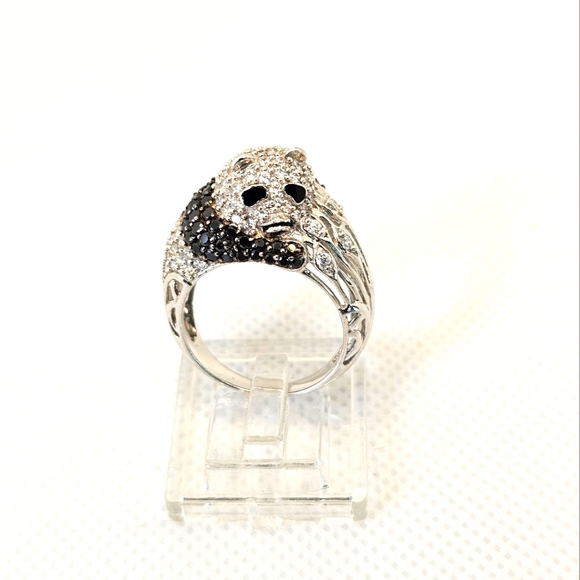 Victoria Wieck Jewelry - Victoria Wieck Panda Ring in Sterling Silver Size 6.5!